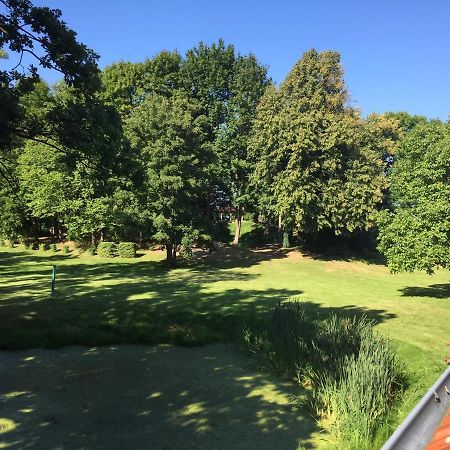 Parkblick Gruener Salon Lägenhet Satow Exteriör bild